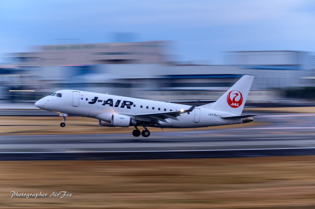 J-AIR JA219J
