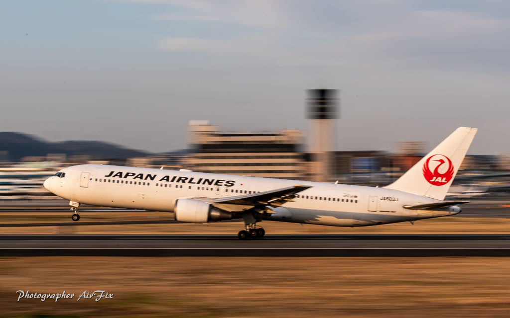 JAL B767 JA603J