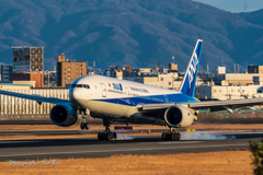 ANA JA715A Tire smoke