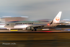 arrival JAL JA328J