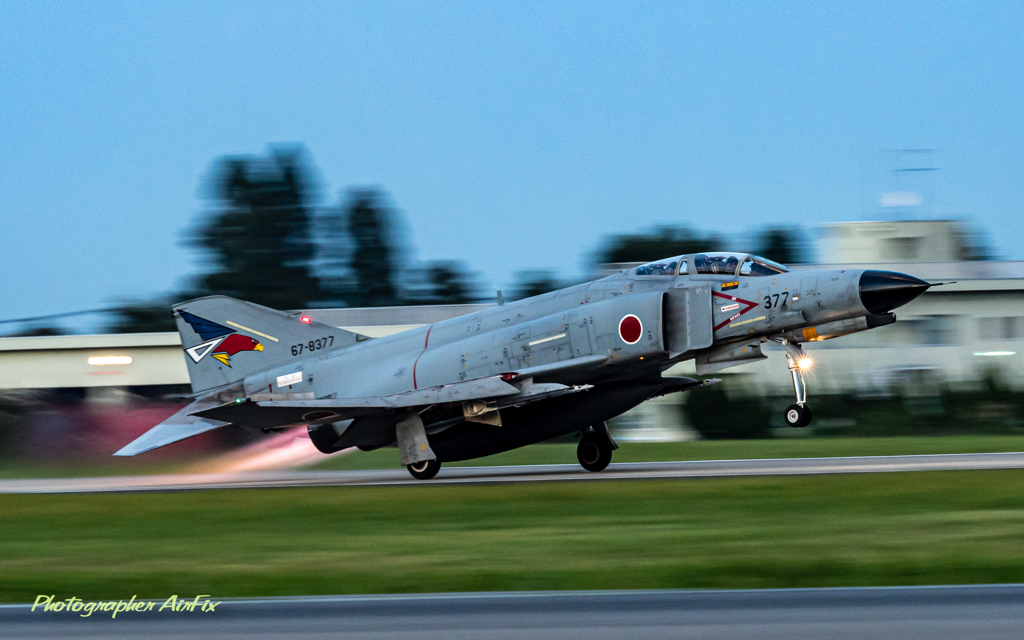Warehouse jet fighter 25