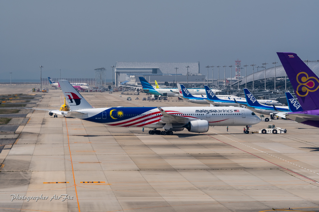 malaysia airlines AIRBUS A350 9M-MAF