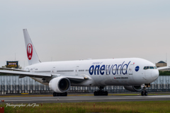 JAL Boeing 777-346 oneworld