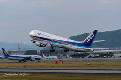 Boeing 767-381-ER Take-off