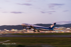 Take-off flow shot JA708A