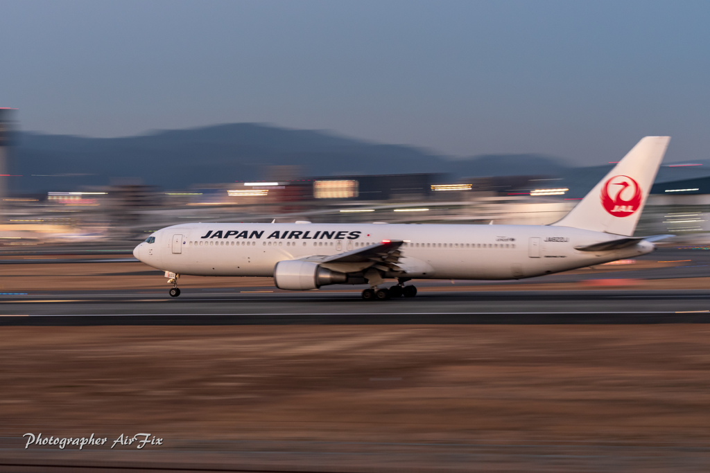 Panning check JAL JA622J