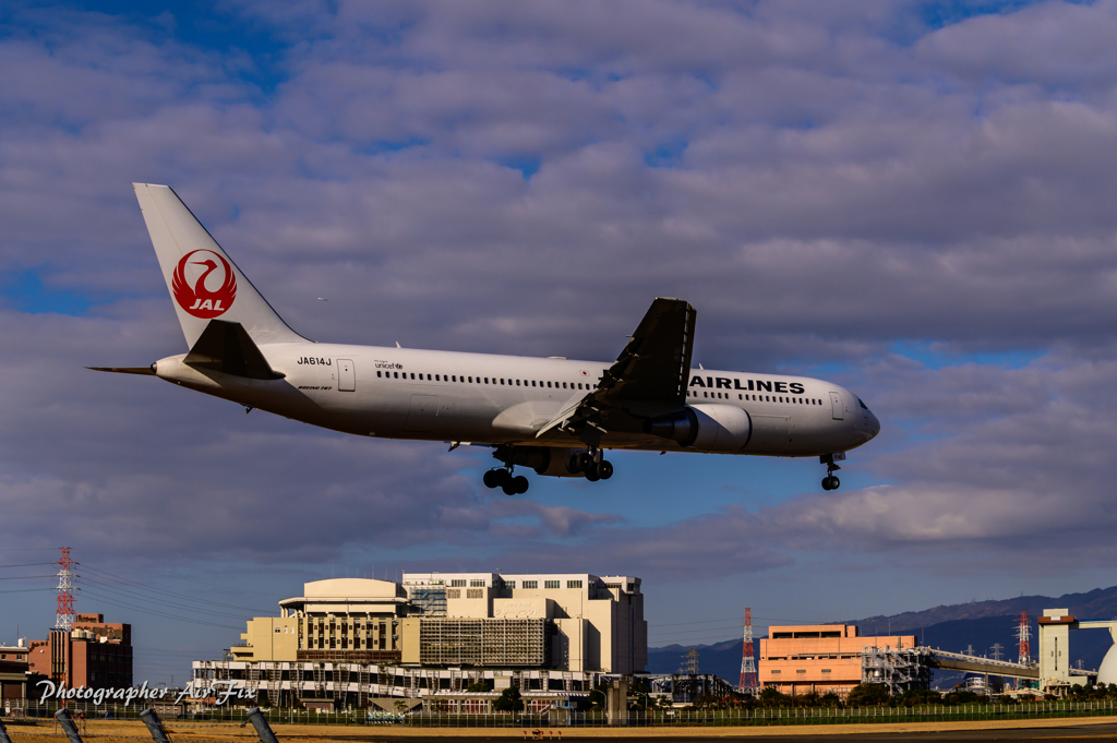 Senrigawa in JAL JA614J