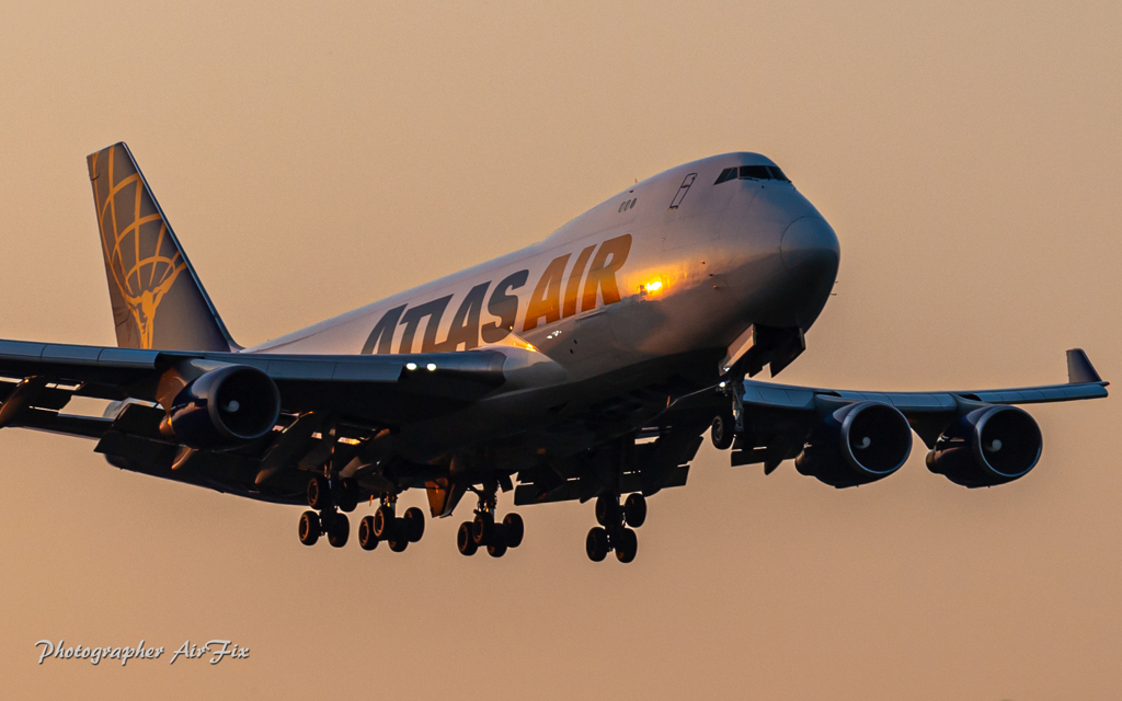 ATLAS AIR B747  in NRT