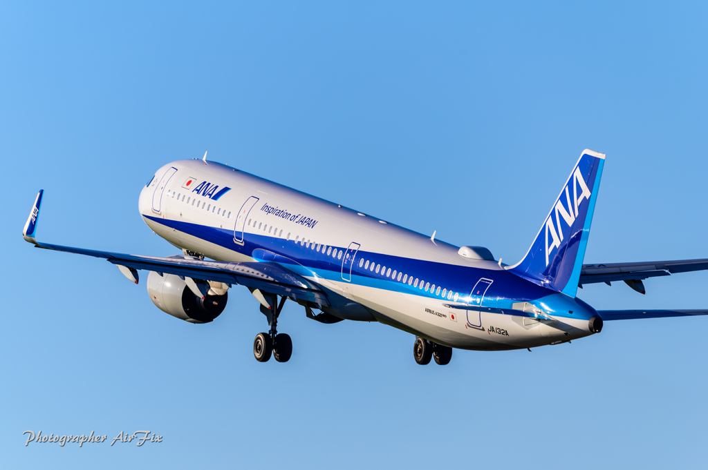 JA132A Takeoff