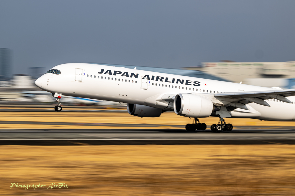 JA14XJ Take-off#3