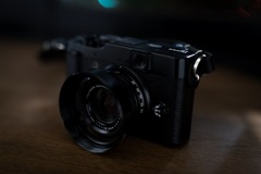 サブ機もこうやって残されると納得してくれるはず！ FUJIFILM x10