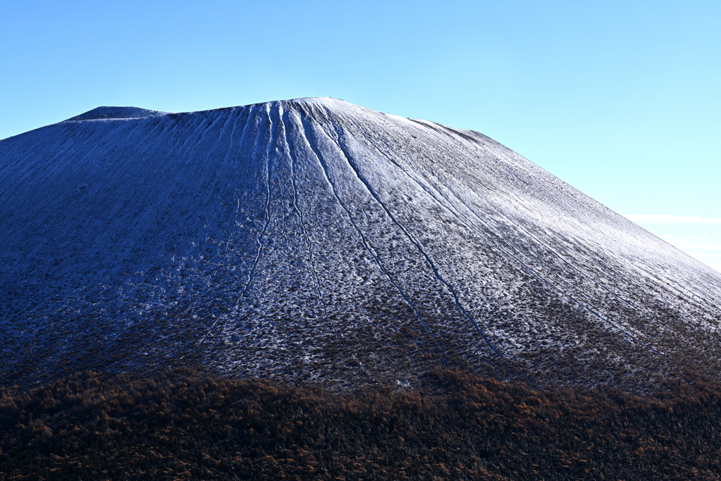 初雪の浅間山
