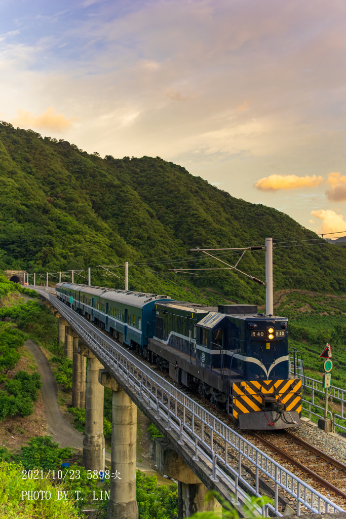 観光列車「藍皮解憂（憂さ晴らし）号」デビュー③
