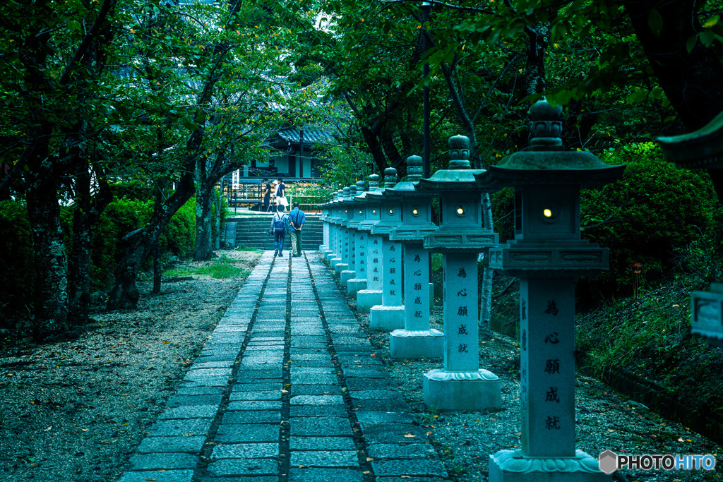 灯篭参道
