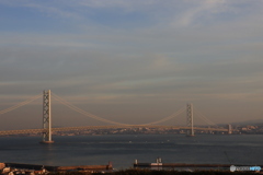 朝焼けの明石大橋