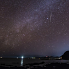 潮岬灯台とふたご座流星群3