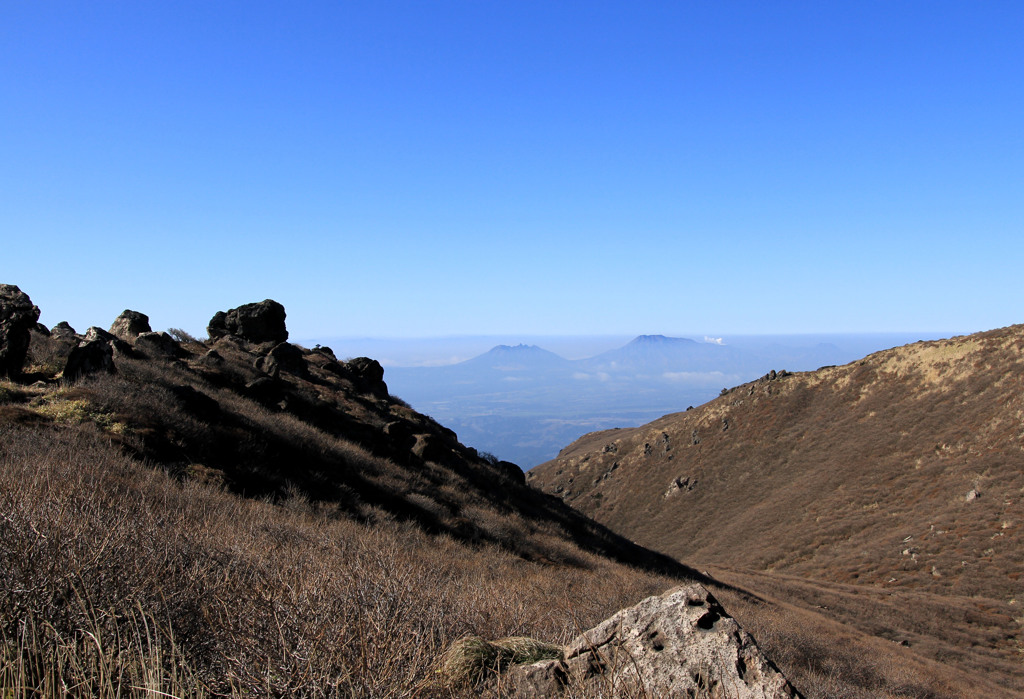 くじゅう山より阿蘇山。