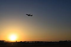 夕暮れのフライト