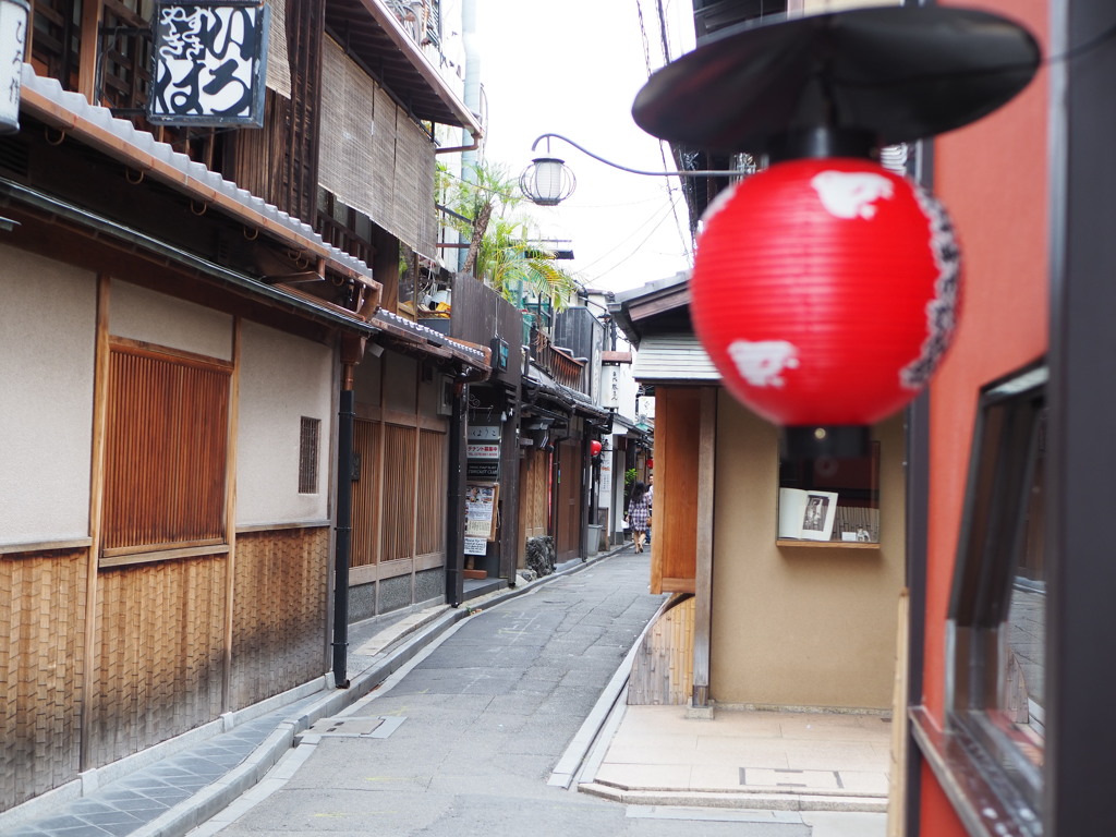 於　京都　先斗町。