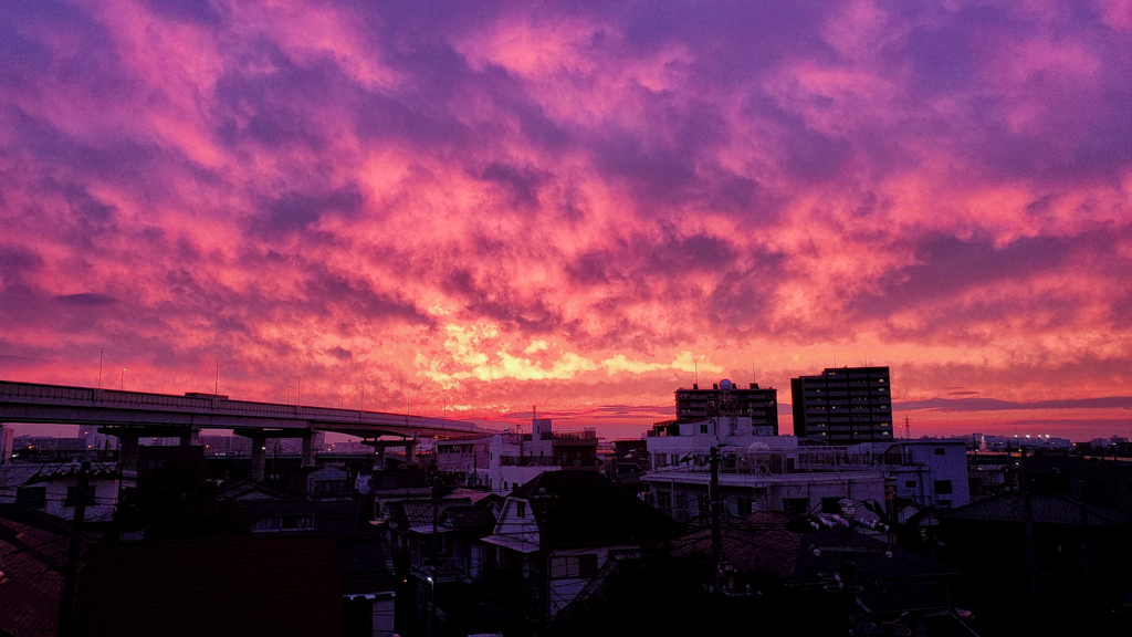 梅雨間の夕焼け