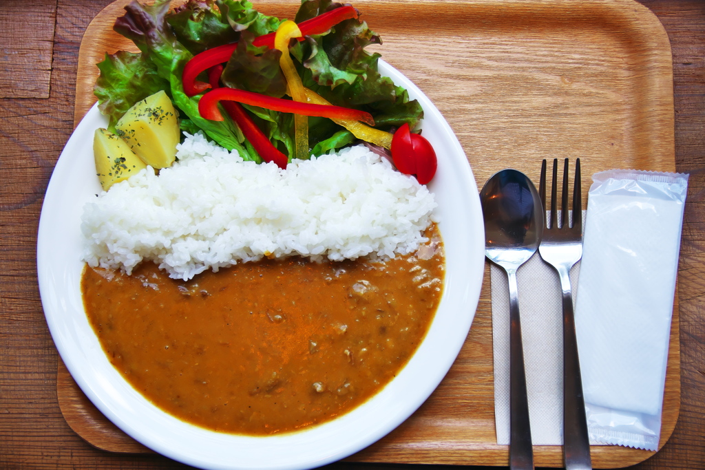 本日のお昼　牛すじカレー