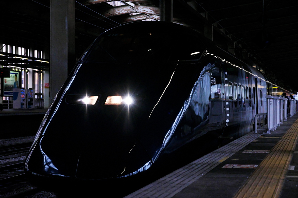 黒い新幹線 