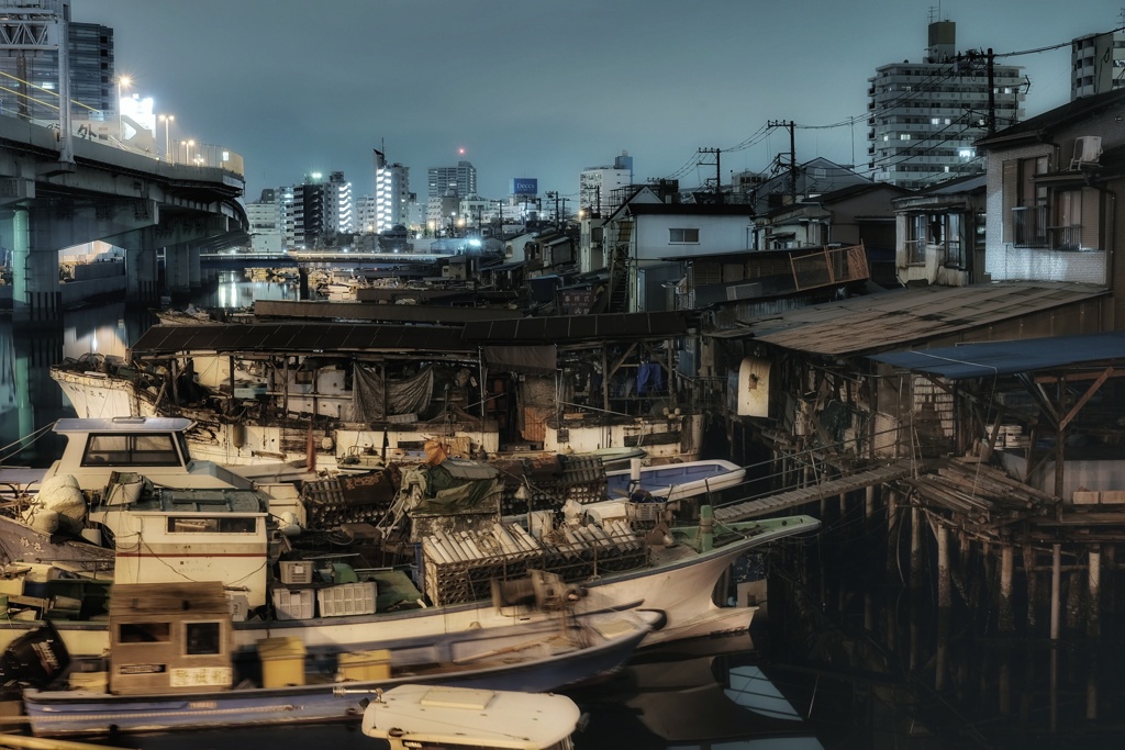 真夜中の子安漁港
