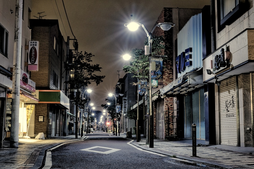 夜中の商店街