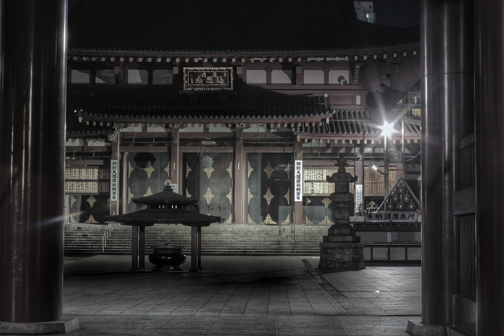 夜の川崎大師