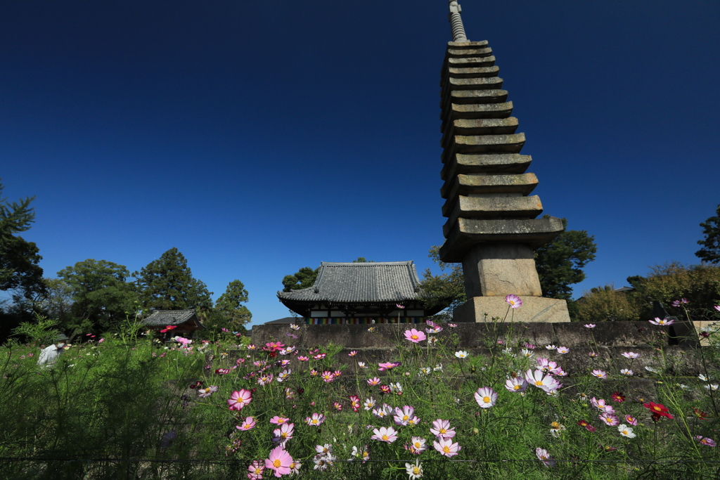 十三重石宝塔