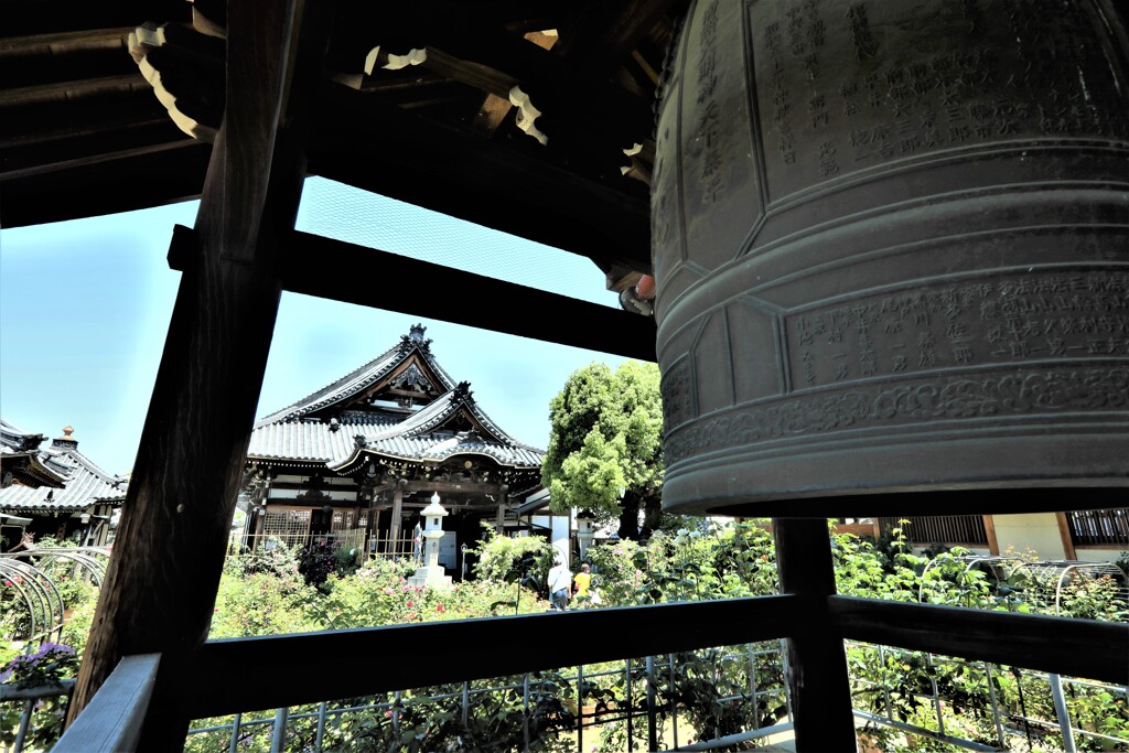 観音様の釣り鐘