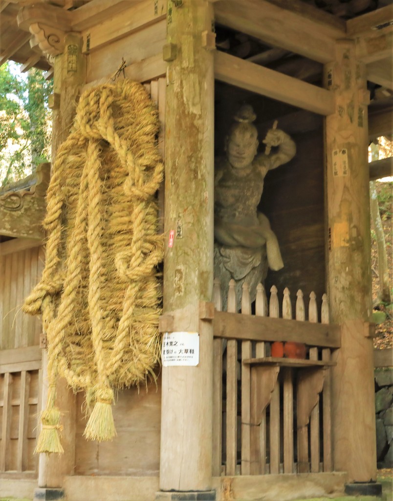 仁王様と大わらじ