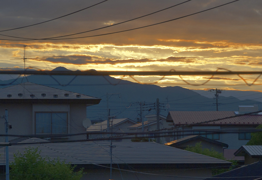 太平山と日の出