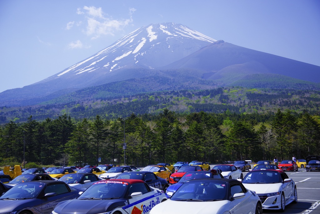 富士の麓で集会