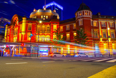 東京駅と光跡