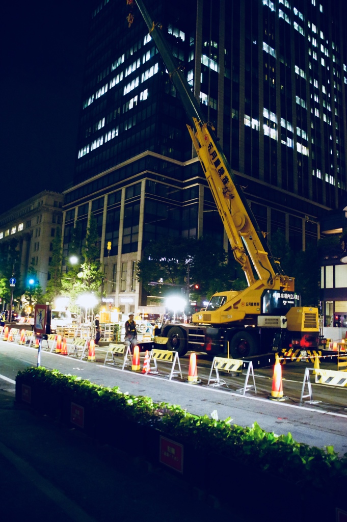 夜中の工事現場