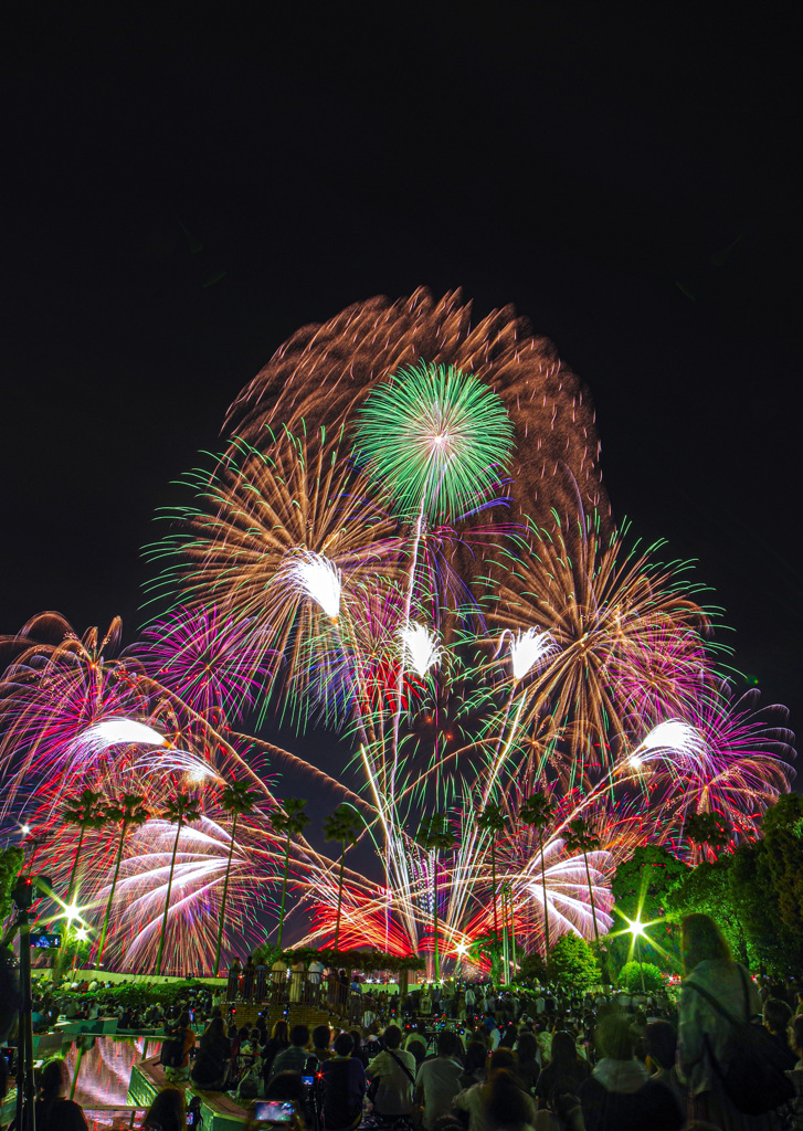 名港水上芸術花火　③