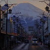 雨上がりの商店街