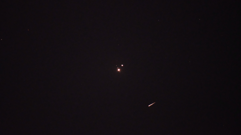 木星、土星、流れ星