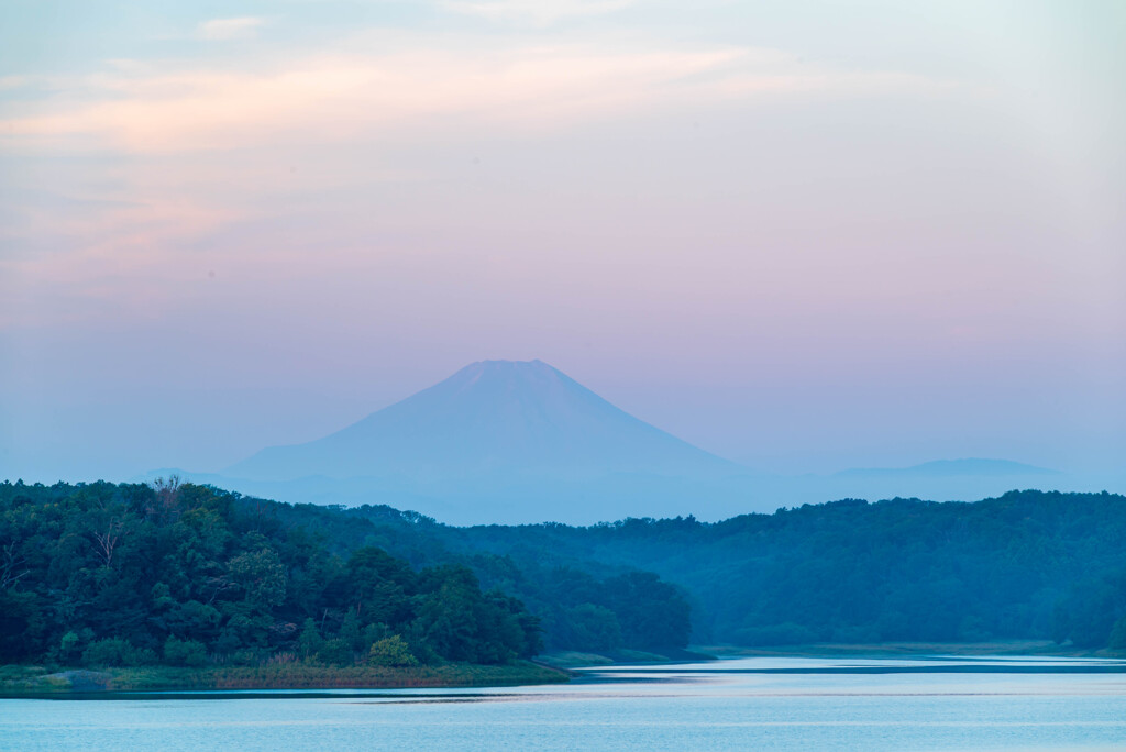 終夏富嶽
