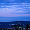 初秋終夏 皆既月食前夜の月を見る