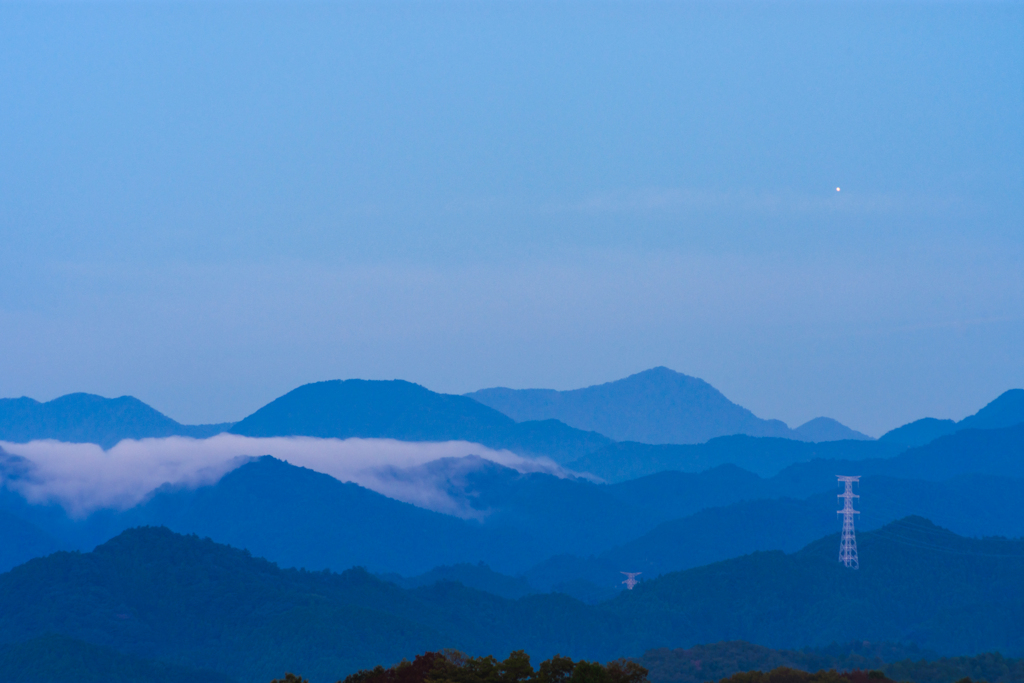 2022.9.26 日の出前　西の空に輝く星