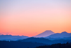 温かき日 景色も仄かに春めいて