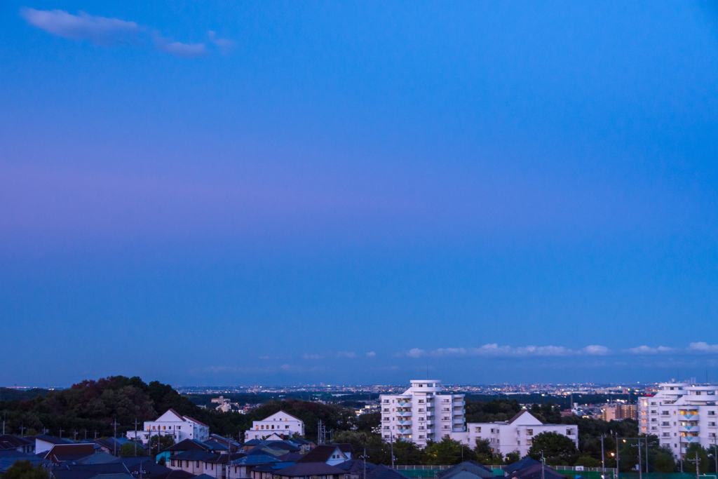 台風の風で澄んだ東の夕景