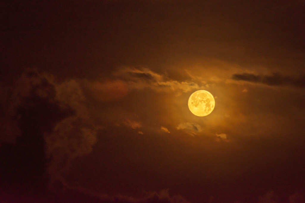 今夜の皆既月食を前に