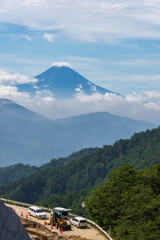 柳沢峠眺望・自然の美と脅威