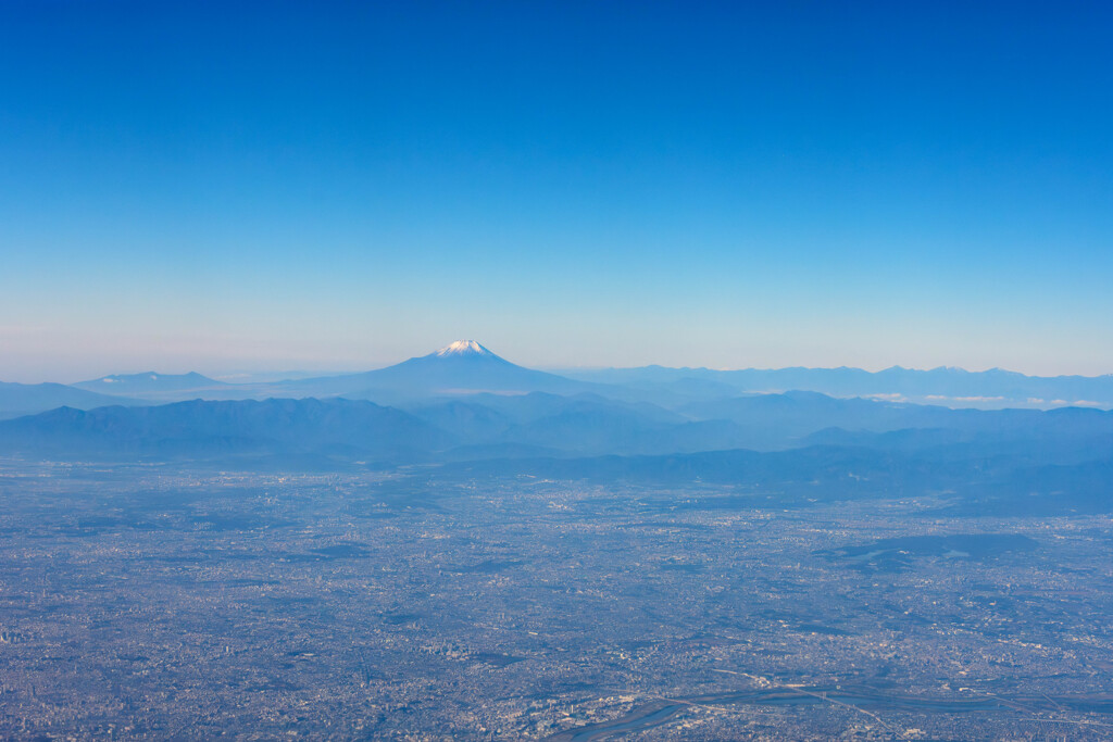 西の富嶽 関東平野から太平洋を望む