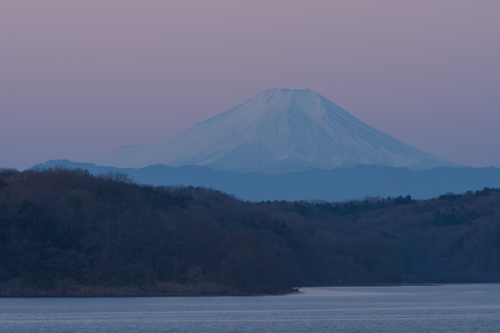 ヴィーナスベルトを背景に+C-PL