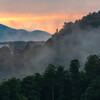 丘陵の霧　山地の夕焼け