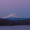 背景にビーナスベルトと地球影を添えて